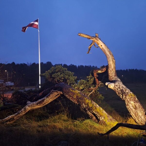 SAKOPJ VĒTRAS PRIEDES