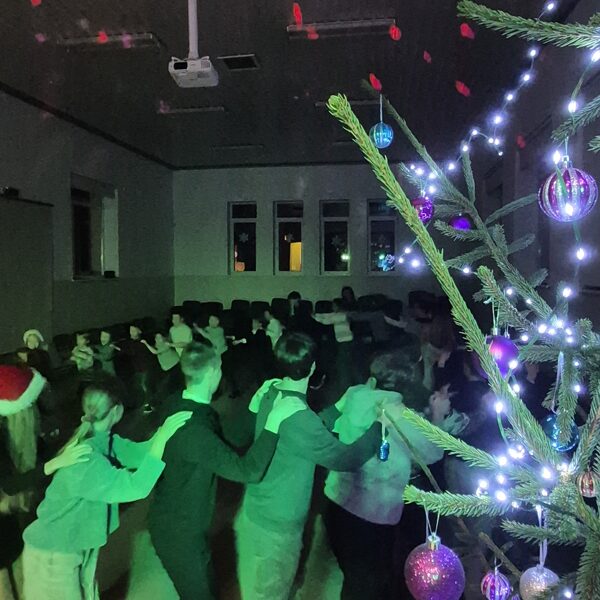 ZIEMASSVĒTKU BALLE PĀVILOSTAS PAMATSKOLĀ