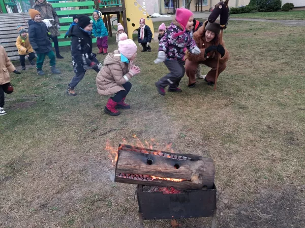 BLUĶA VILKŠANA PII "DZINTARIŅŠ"